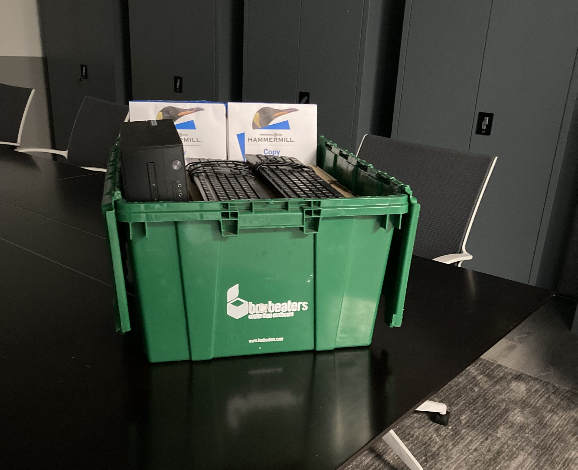 How to Use Plastic Rental Bins for Your Office Move Box Beaters
