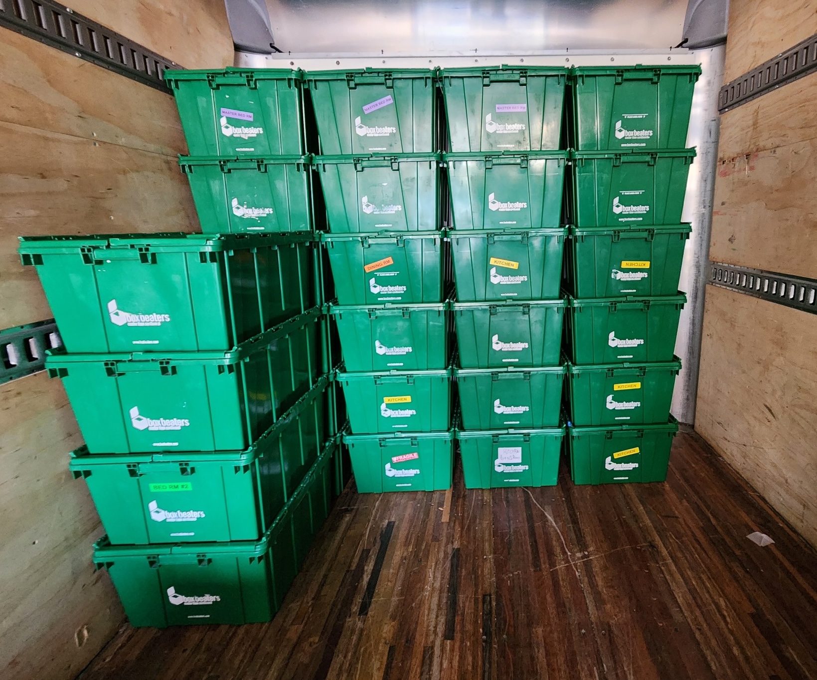 Top Reasons to Rent Plastic Moving Bins